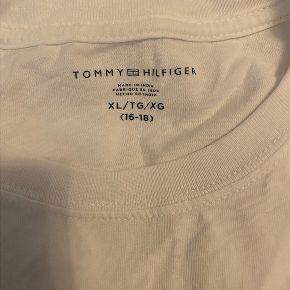 Boys, Tommy Hilfiger T-shirt bundle - Picture 2 of 2